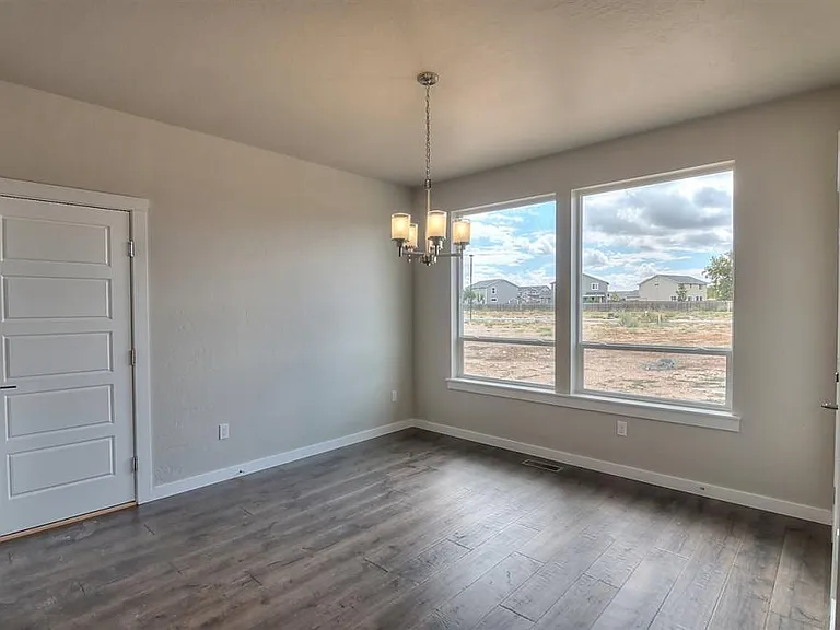 5232 N Beaham Ave — Photo 2