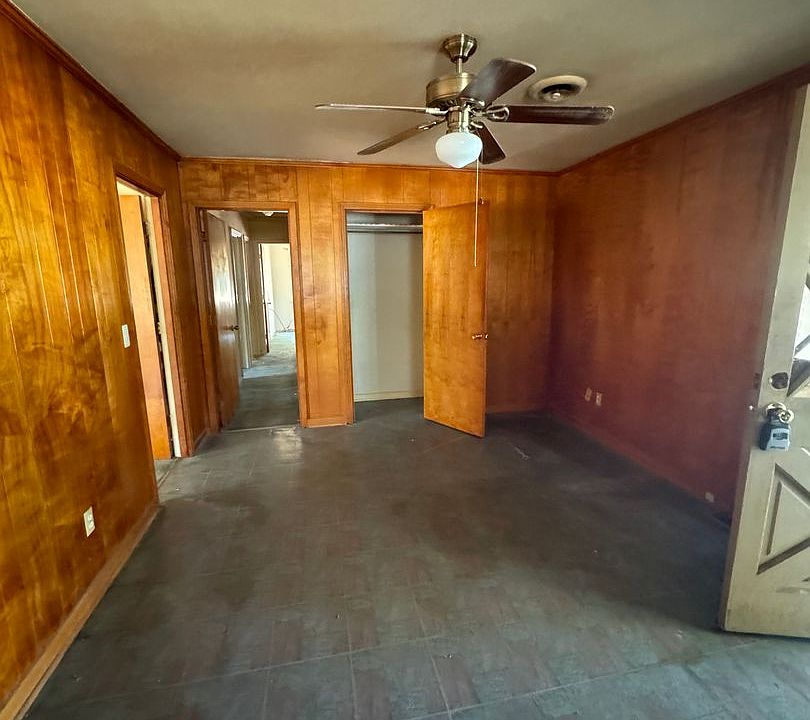 2nd image of 5817 Orchardview Dr