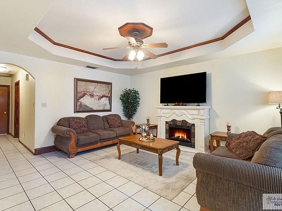 2nd image of 6613 Frontera St