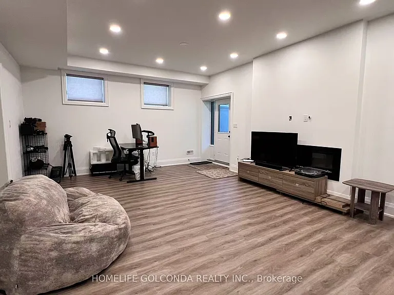 145 English Oak Dr — Photo 31