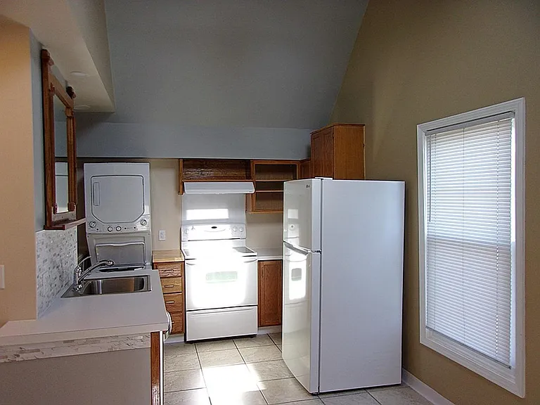1808 S Michigan St #B — Photo 21