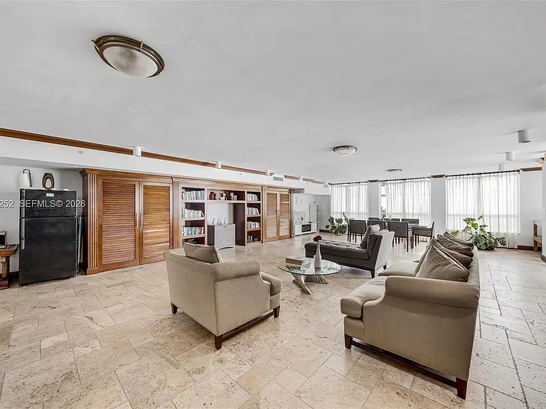 1625 Kennedy Cswy #1004D — Photo 40