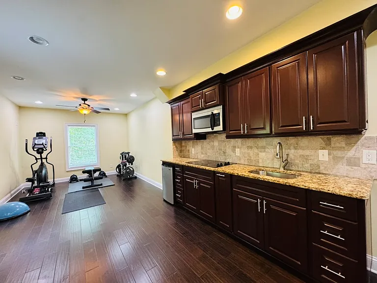 595 Oak Alley Way — Photo 20
