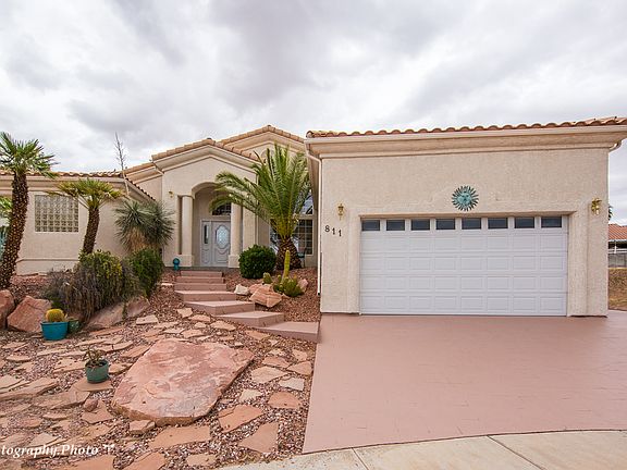 2nd image of 811 Palomino Cir