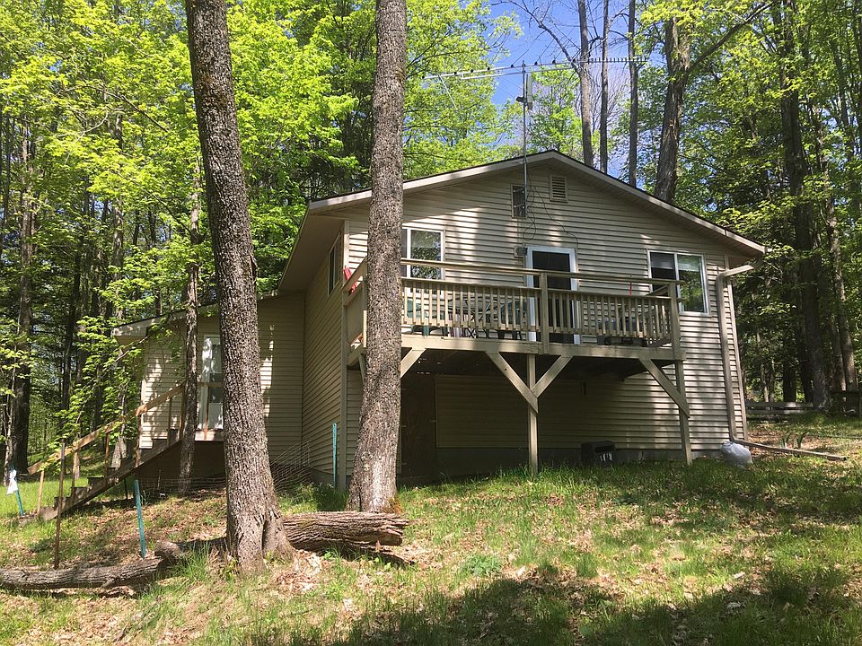 1st image of W15113 Woodcock Ln