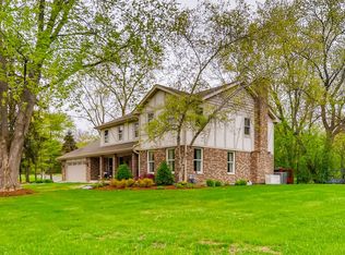 22280 W Little Pond Rd, Kildeer, IL 60047