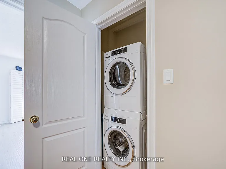 9 Ruskov Ln #UPPER — Photo 26