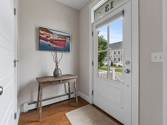 4th image of 13 Federal Way #13