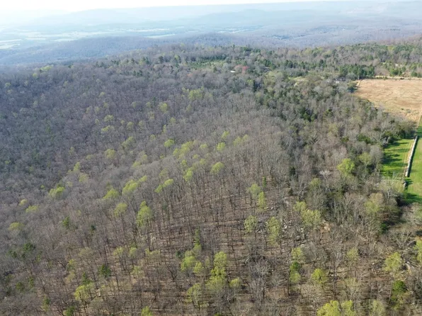 25 Paramount Dr, Grant, AL 35747