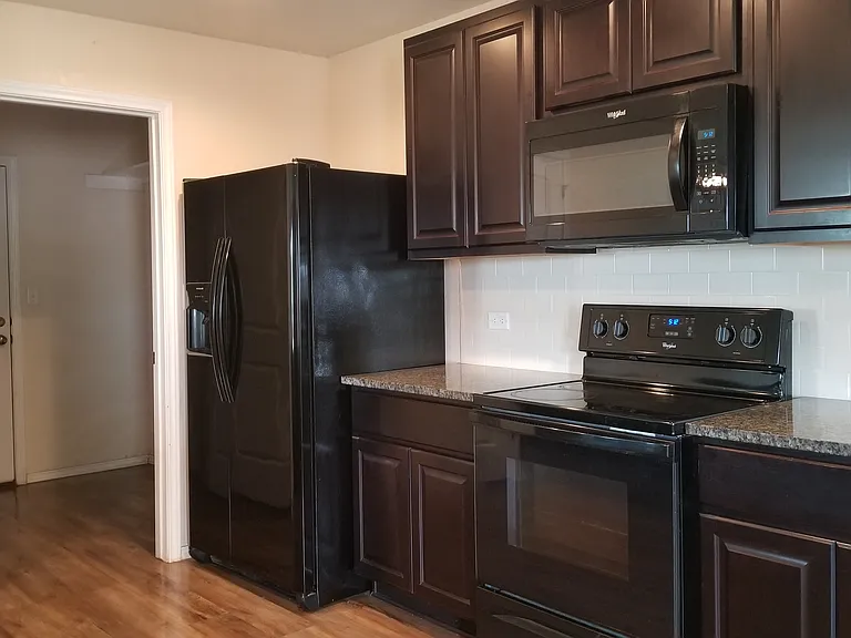 2401 Ranger Pass — Photo 8
