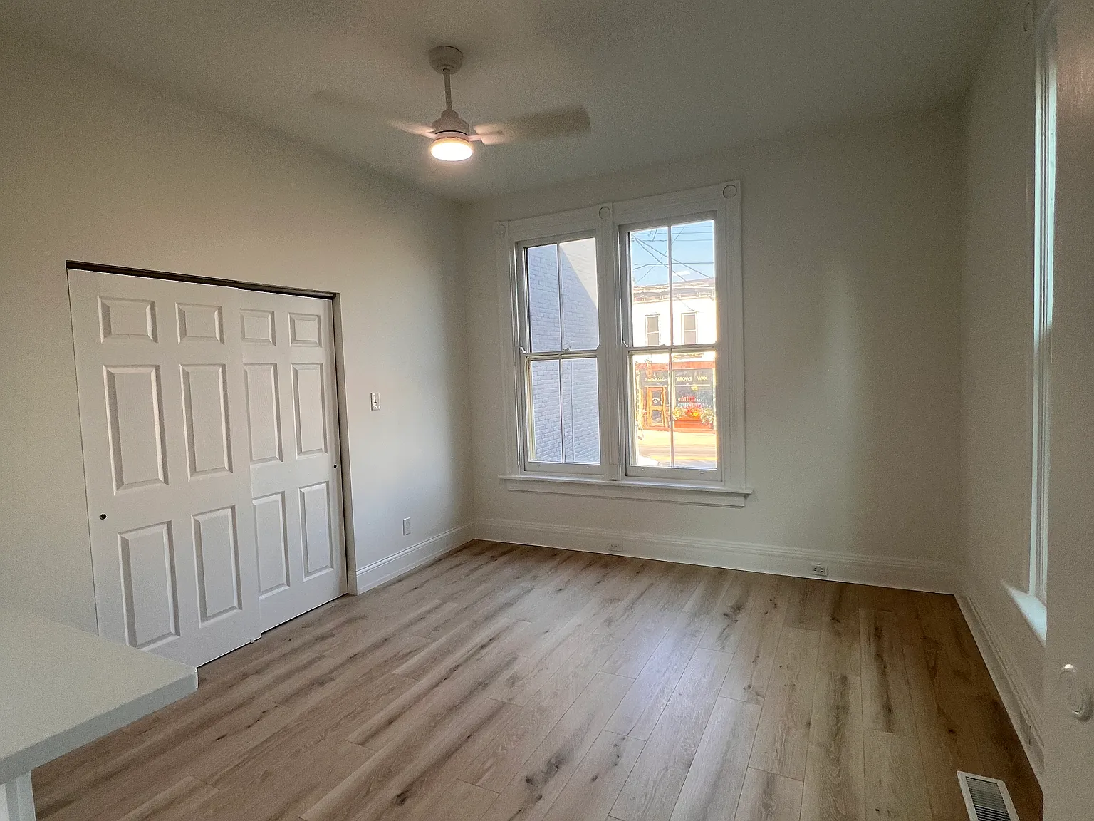 3 bed, $1,750 — Photo 2