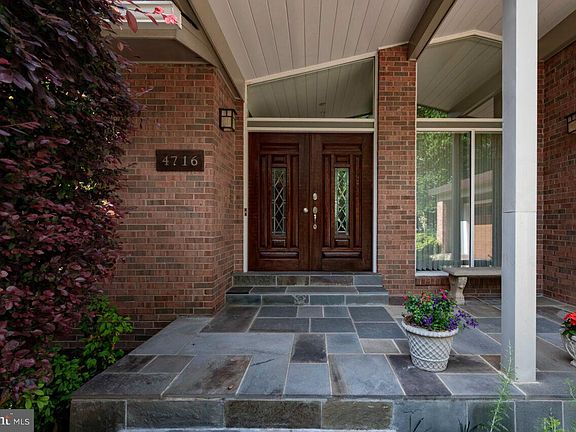5th image of 4716 Neptune Dr