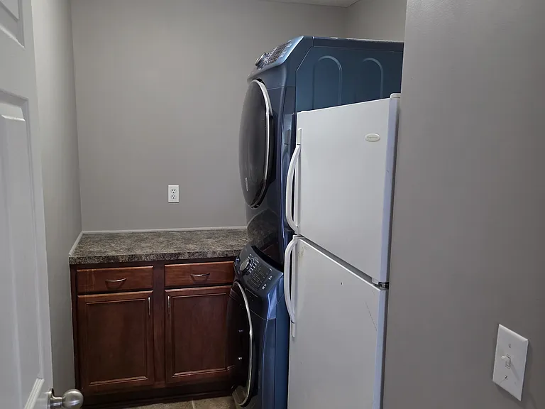 3205 Mathern Trl — Photo 5