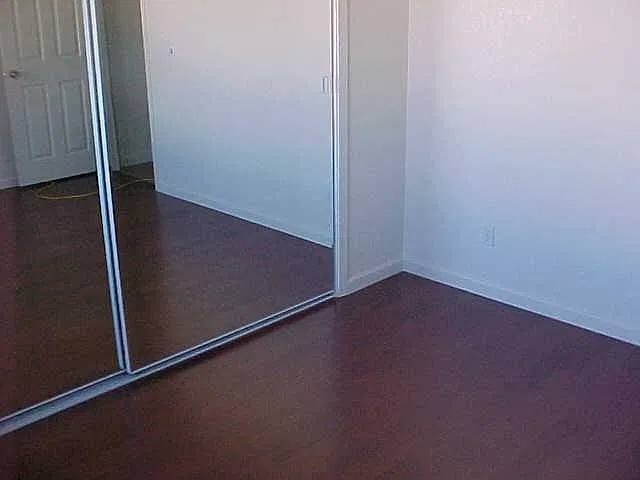 2 bed, 900 sqft, $2,200 — Photo 4