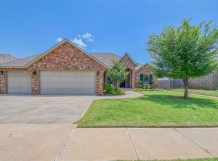 3708 Saint Augustine St, Mustang, OK 73064