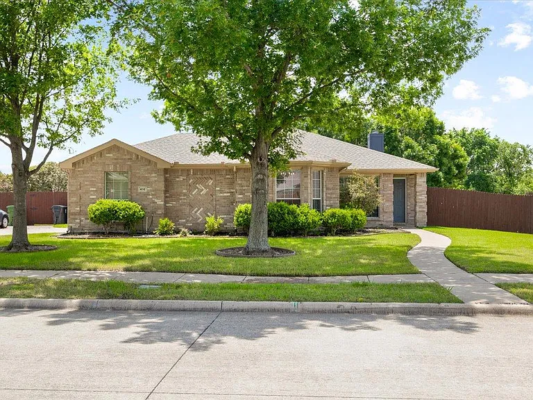 416 Ponderosa Trl — Photo 2