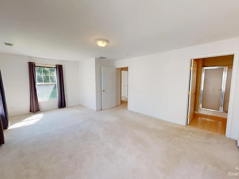 2802 S Knightsbridge Cir — Photo 10