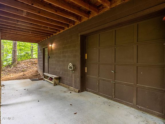3rd image of 108 Timberwinds Way