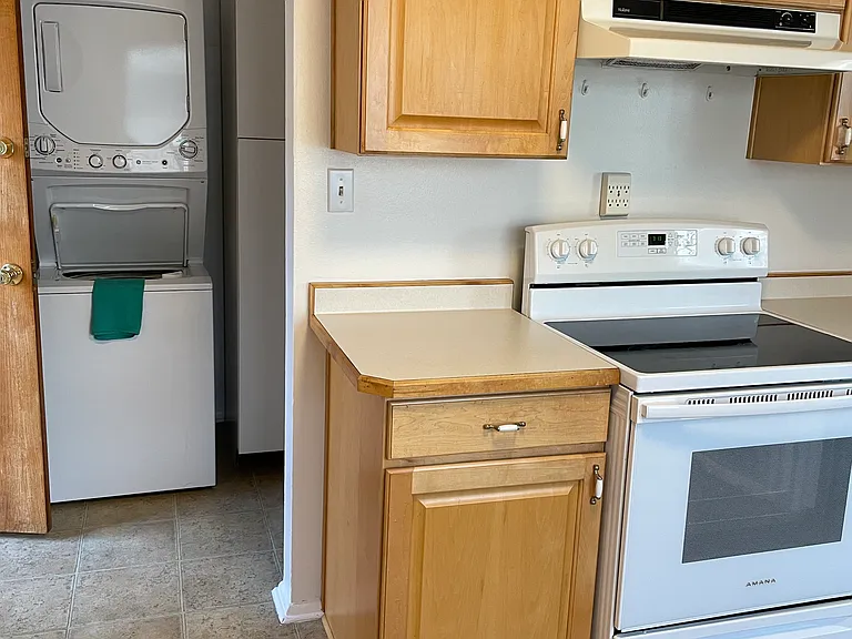 2468 S Birch St — Photo 9
