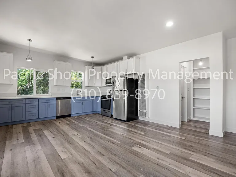 1315 Montana Apartments — Photo 3