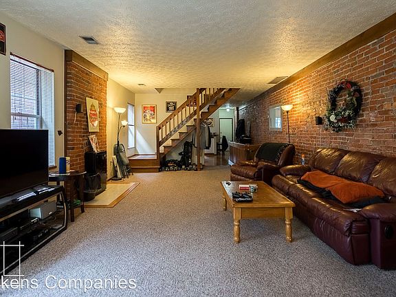 4th image of 1129 Pennsylvania Ave APT B