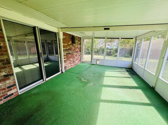 1706 Kingsborough Dr — Photo 7