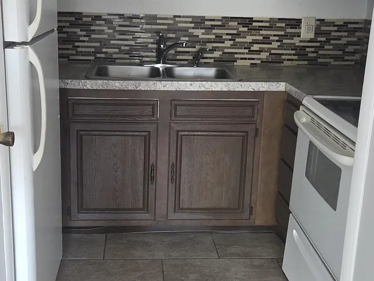 313 Delsea Dr N #B — Photo 2