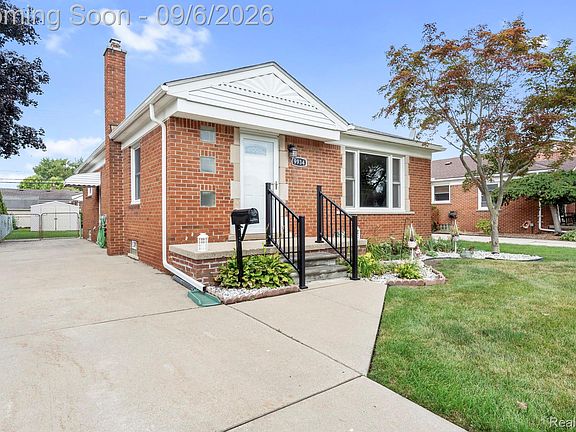 2nd image of 9934 Manor Ave