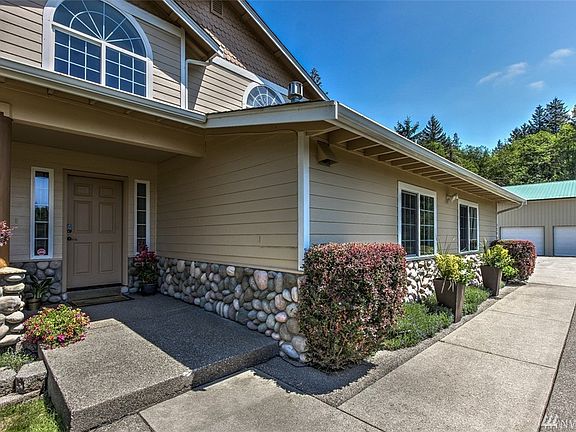 2nd image of 4748 44th Ln NE