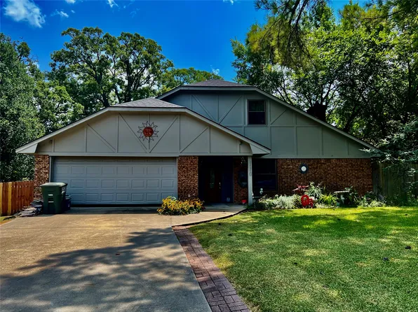 110 Parkway Plz, Madill, OK 73446