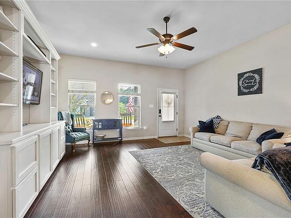 2nd image of 1028 Berkshire Dr