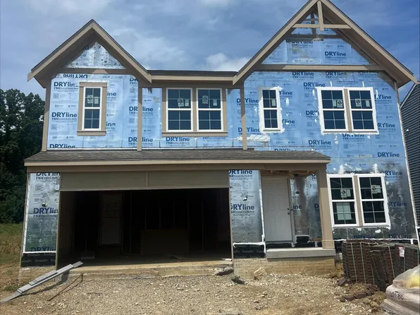 362 Isaac Tharp St, Pataskala, OH 43062