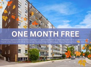 153 Nepean St #702, Ottawa, ON K2P0B5