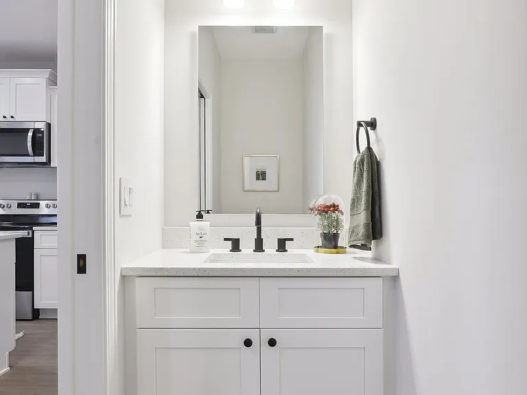 Dawes Place Townhomes — Photo 125