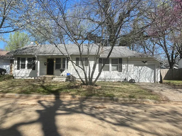 1033 E Mcgee Street, Springfield, MO 65807