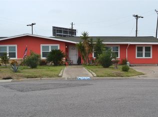1023 Bayou Cir, Galveston, TX 77551