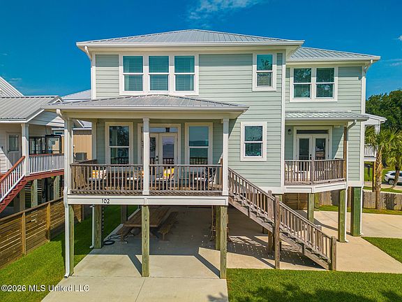 2nd image of 102 Winters Ln