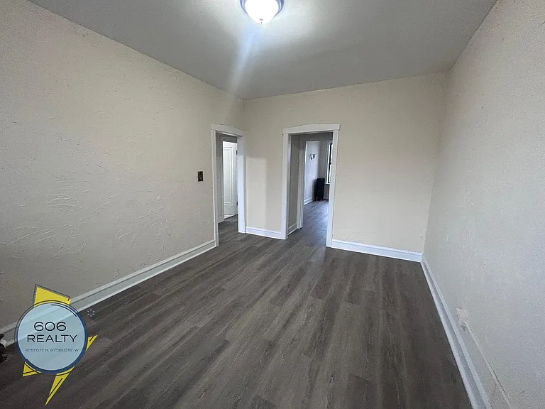 Cicero apartments! 5701-03 W Cermak Rd - 2206-2208 S 57th Ave — Photo 27