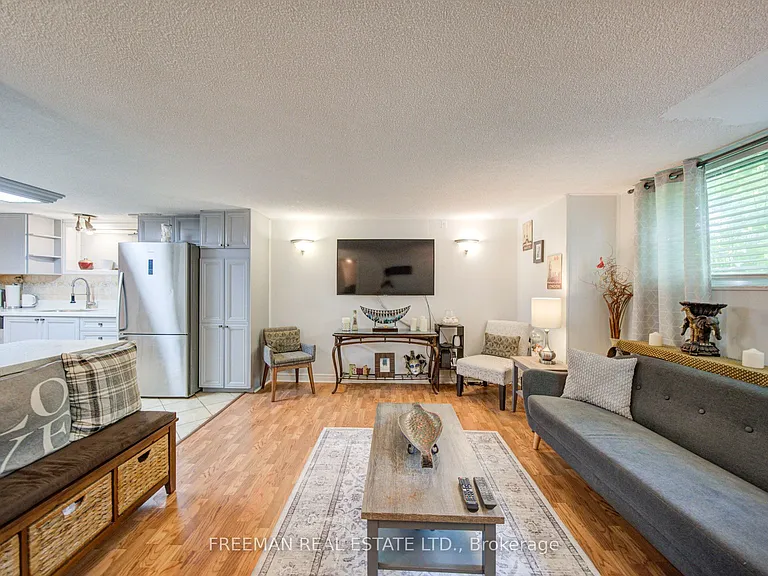 723 Euclid Ave #BASEMENT — Photo 17