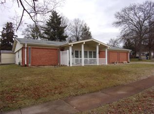 4773 Laketon Ct, Saint Louis, MO 63128