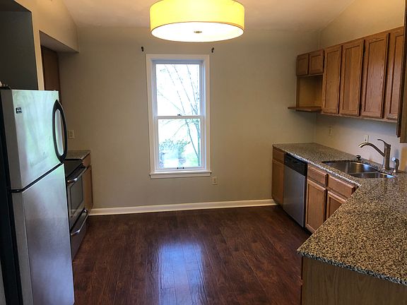 4th image of 139 Westview Ln