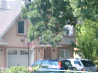 288 E Main St, Bergenfield, NJ 07621