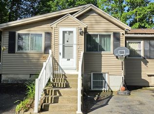 34 Hatch St, Haverhill, MA 01832