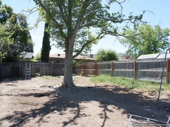 305 Anderson St, Yreka, CA 96097