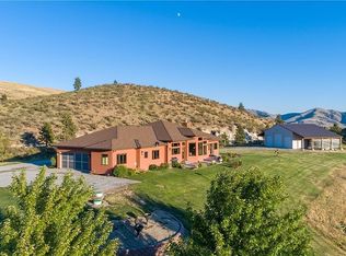 905 Boyd Rd, Chelan, WA 98816