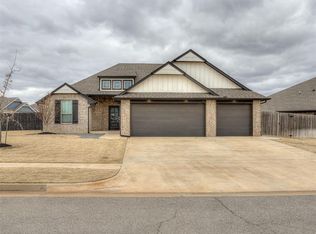 609 Red River Dr, Yukon, OK 73099