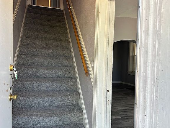 5th image of 307 Spring St #307
