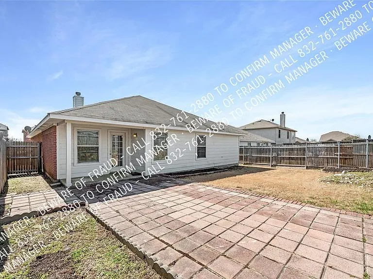1118 Grace Dr — Photo 20