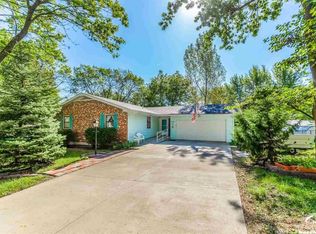 2556 Ousdahl Rd, Lawrence, KS 66046
