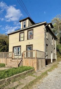 907 Harmony Ave, New Brighton, PA, 15066